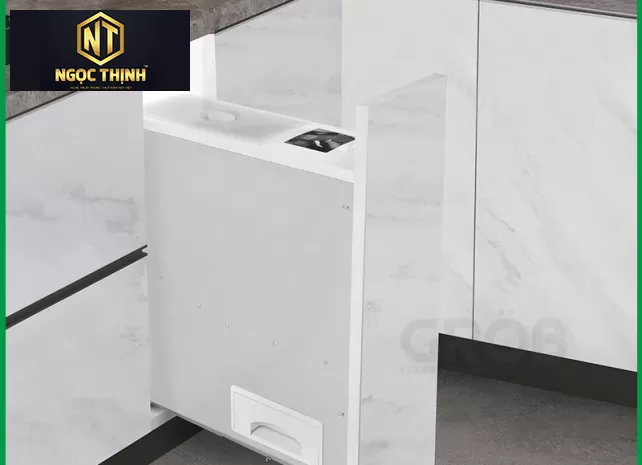 Thùng Gạo Gắn Cánh tại Mỹ Xuân